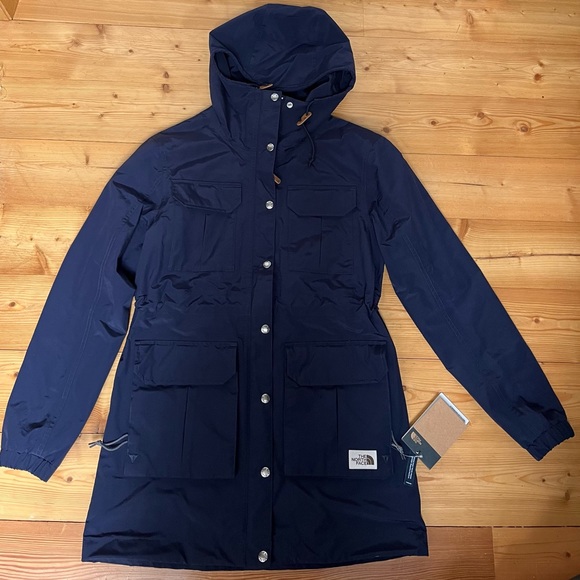 NWT The North Face DryVent Mountain Parka (not insulated). Size Small - Picture 2 of 5